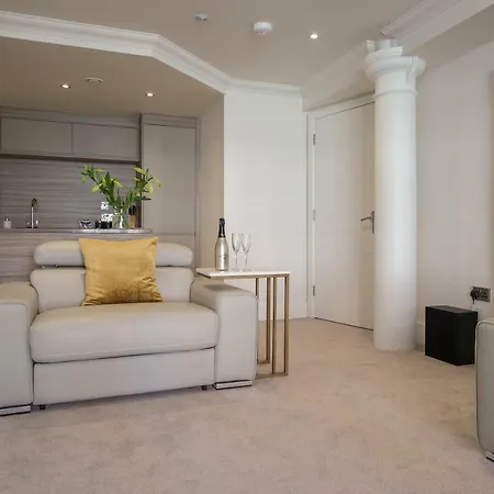 Chocolets - The Lion Apartment York