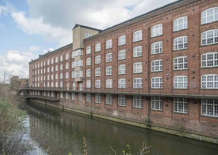 Han/Misafirhane Chocolets - The Lion York