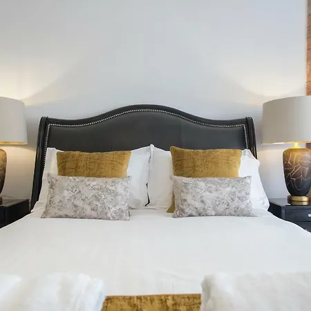 Chocolets - The Lion York