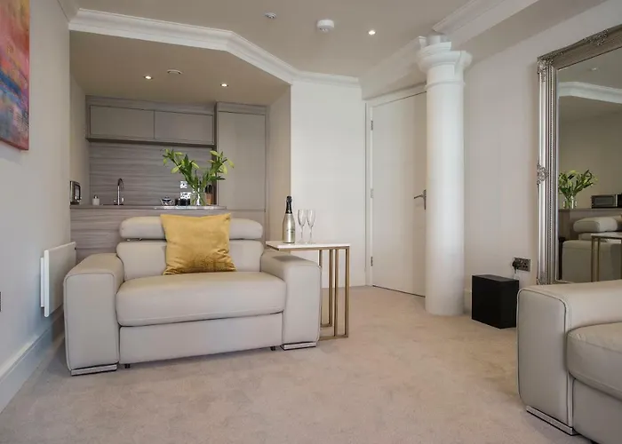 Chocolets - The Lion Zajazd York