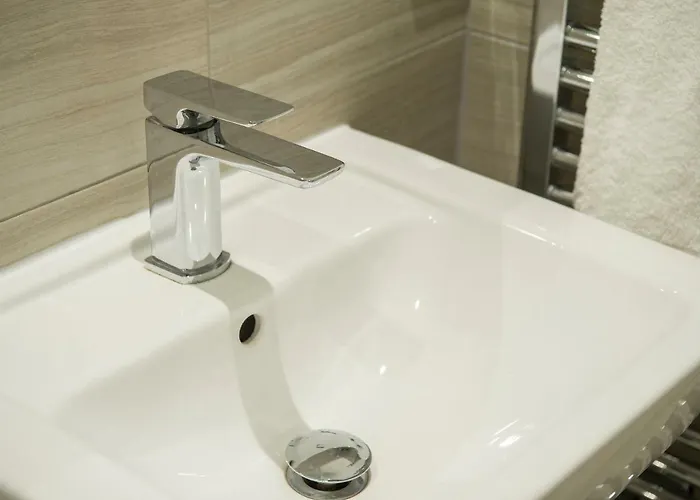 Chocolets - The Lion Zajazd York